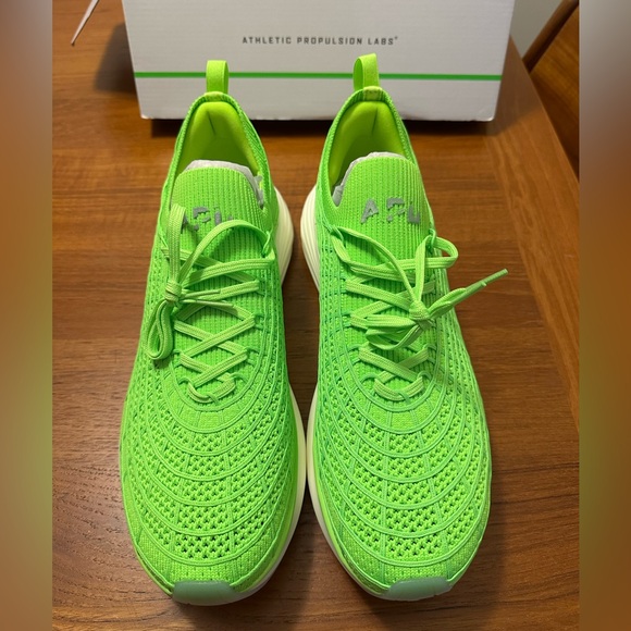 NEW APL Men’s Techloom Zipline Vibrant Green/Silver/White Knit Sneakers Sz.12 - Picture 4 of 8